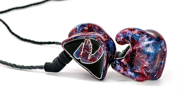 LAYLA CUSTOM IN-EAR MONITOR - プロフェッショナル向け音響機器