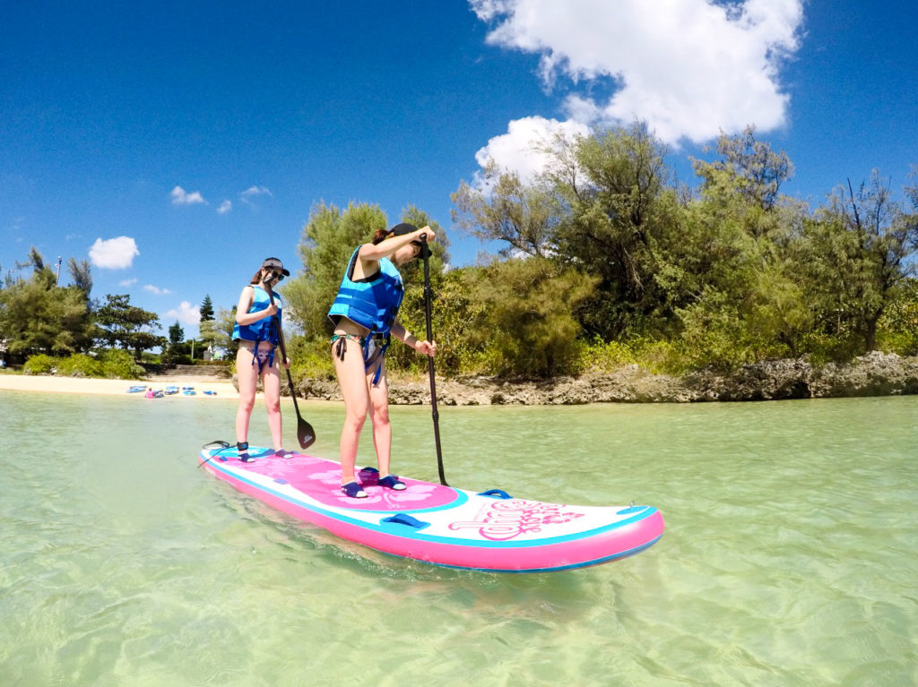 宮古島・SUP】うまく漕げるか挑戦！友達・カップル・家族で楽しめる2人