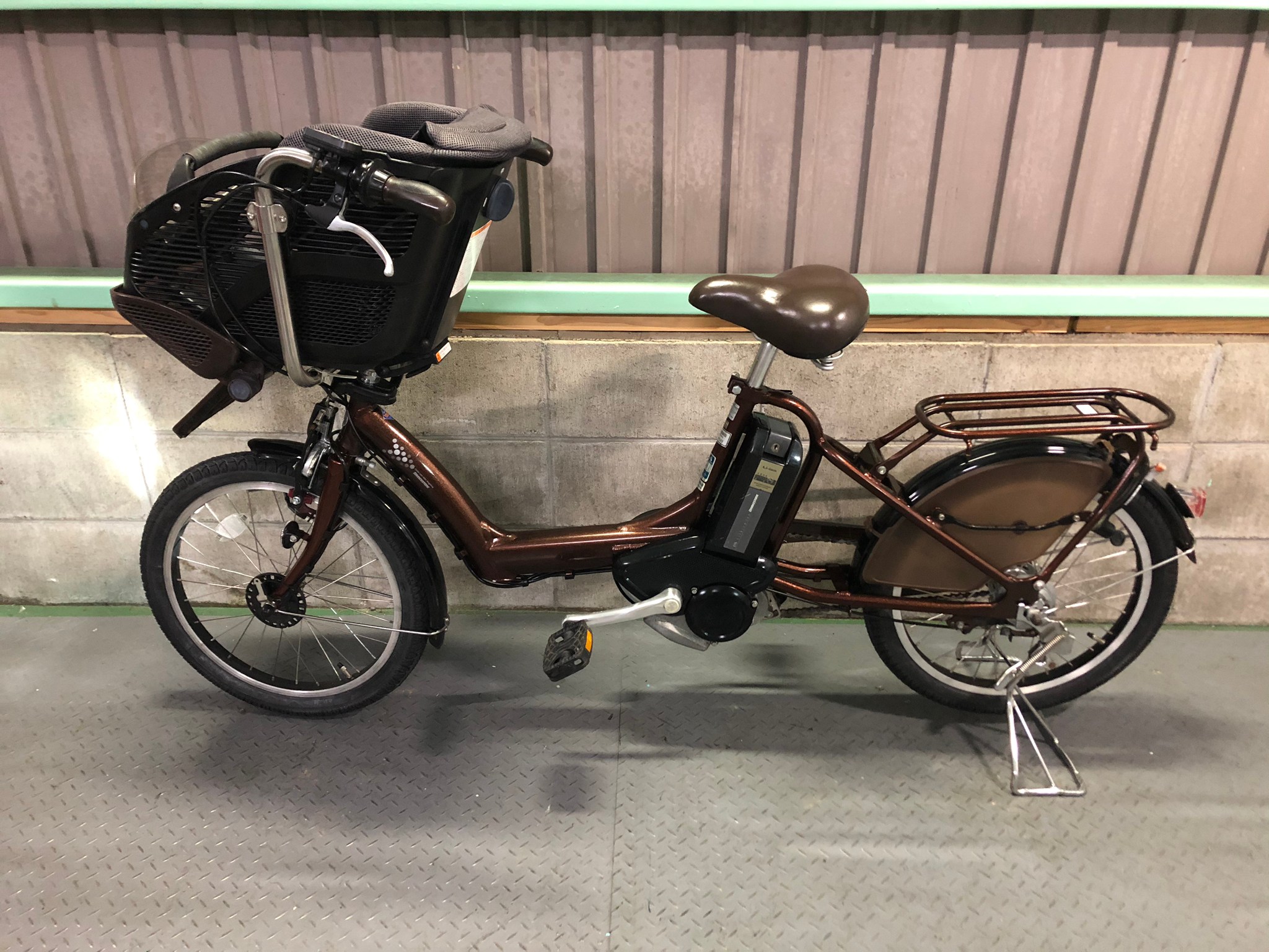 1年保証 送料無料 ブリヂストン 20インチ 子供乗せ 茶色 電動アシスト