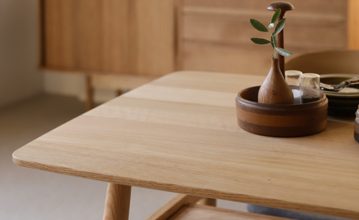 自分だけの木目を楽しむテーブル - MOMO NATURAL