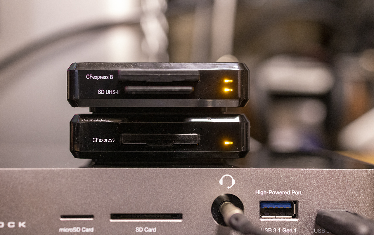 CFexpress & SDXC デュアルスロットカードリーダーを買った – mono-logue