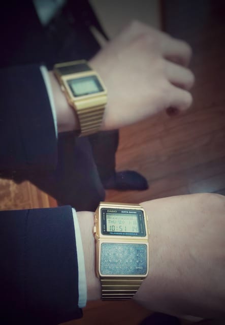 カシオ「データバンクDBC-611」をビジネススーツに合わせてみた | 実