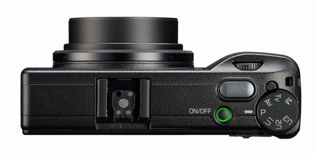 RICOH］これまでにない新しい表現が楽しめるハイエンドコンパクト