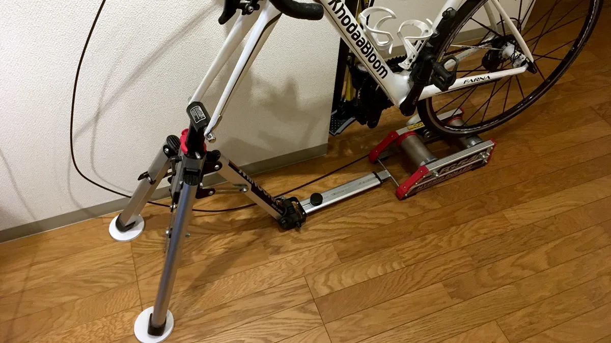 ミノウラ FG540 ハイブリッドローラーを1年半愛用した - クソパンダの