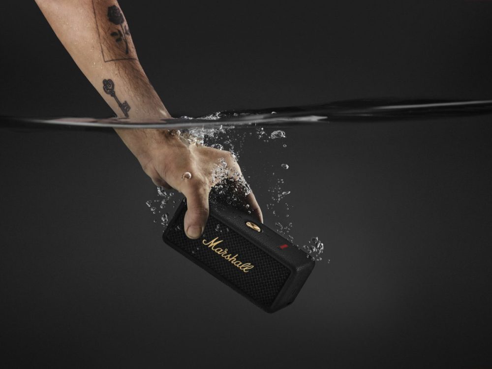 最強の携帯スピーカー」内蔵マイクで通話も可能になったマーシャルの