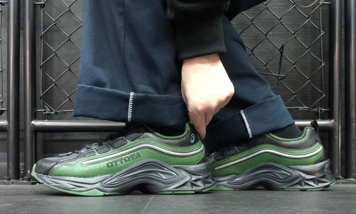 最強タッグが生み出した衝撃作」革新×アート×スポーツ！アシックスの