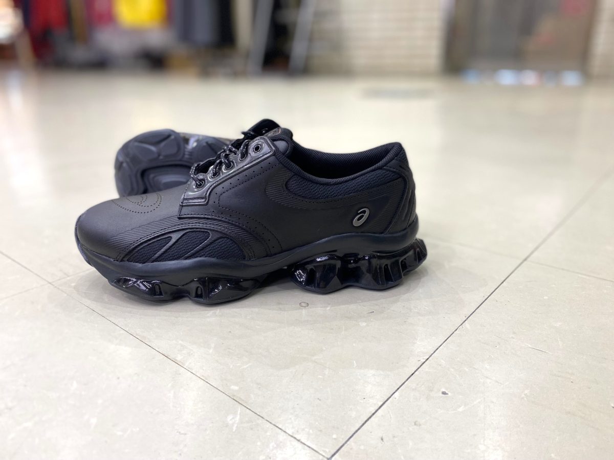 革靴顔の高機能スニーカー】“いいとこ取り”すぎて感動…アシックス新作