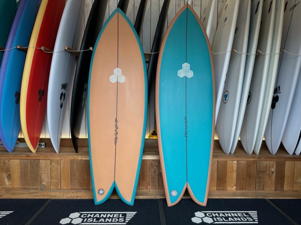 濃霧と冷水とサーフボード到着 | MOANA COASTAL SERVICE