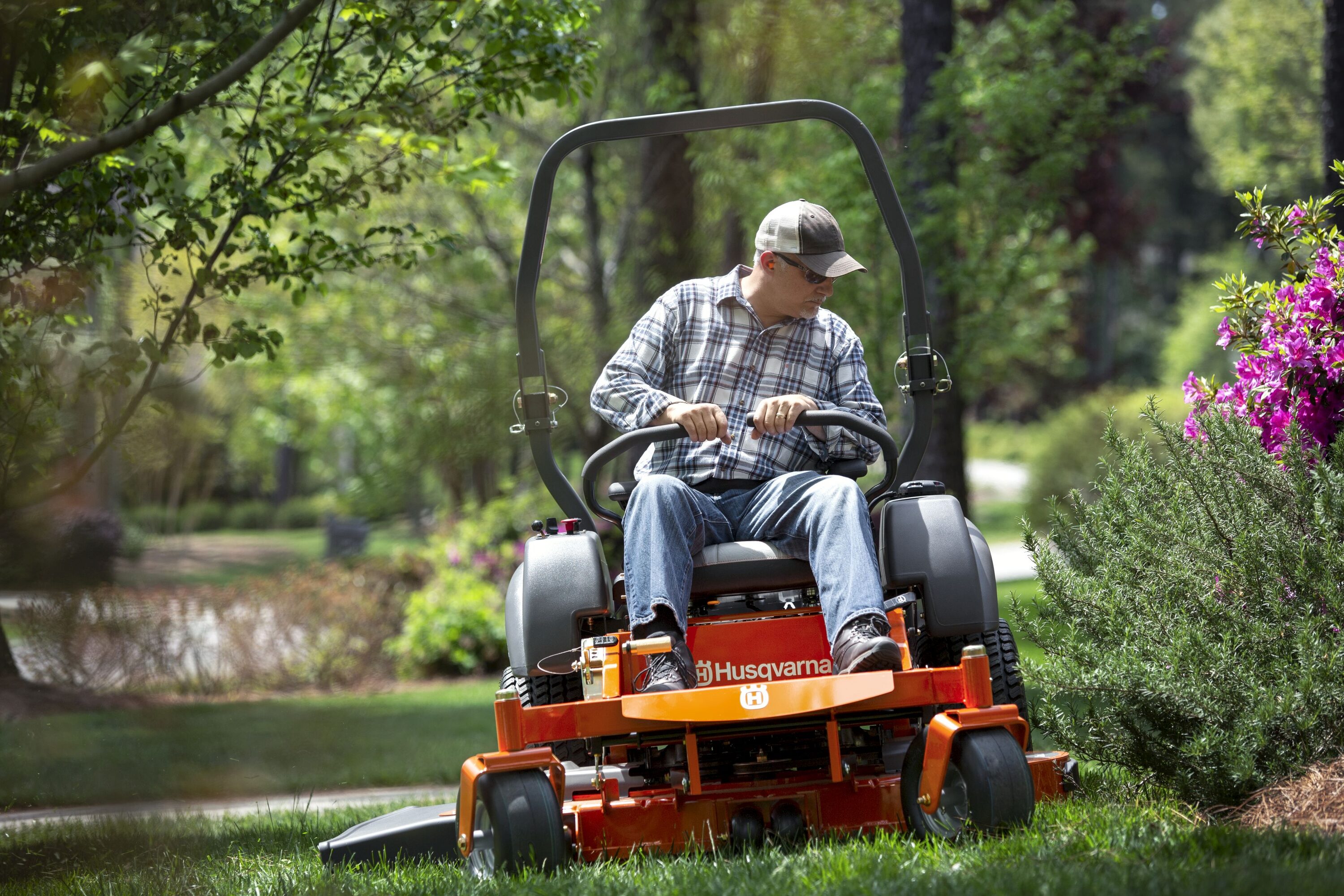 Shop Husqvarna MZ54 24-HP V-twin Hydrostatic 54-in Collection with