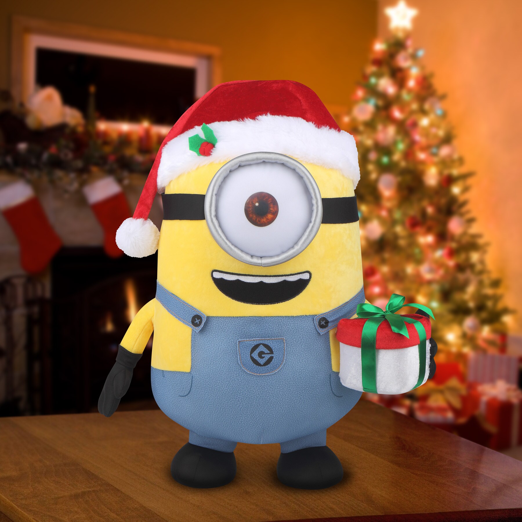 Universal 20.866-in Minions Universal Pictures Minions Christmas