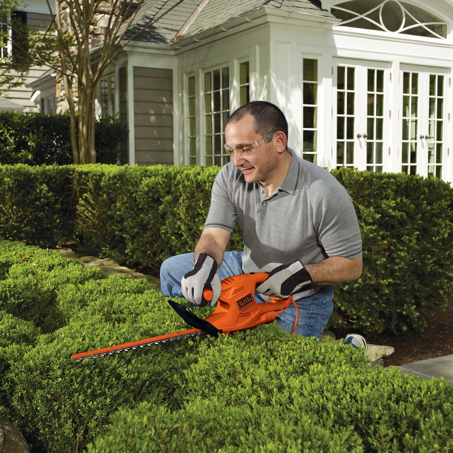BLACK+DECKER 17-in Hedge Trimmer at Lowes.com