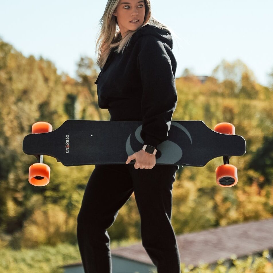 Enskate R3-01｜次世代型電動スケートボード - Modern g | 近未来の