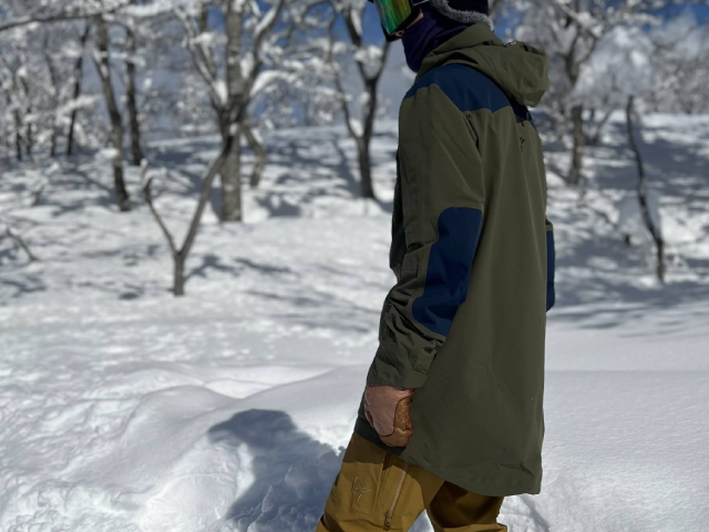テクニカルなのにリゾートでもハマる。NORRONA tamok Gore-Tex Pro