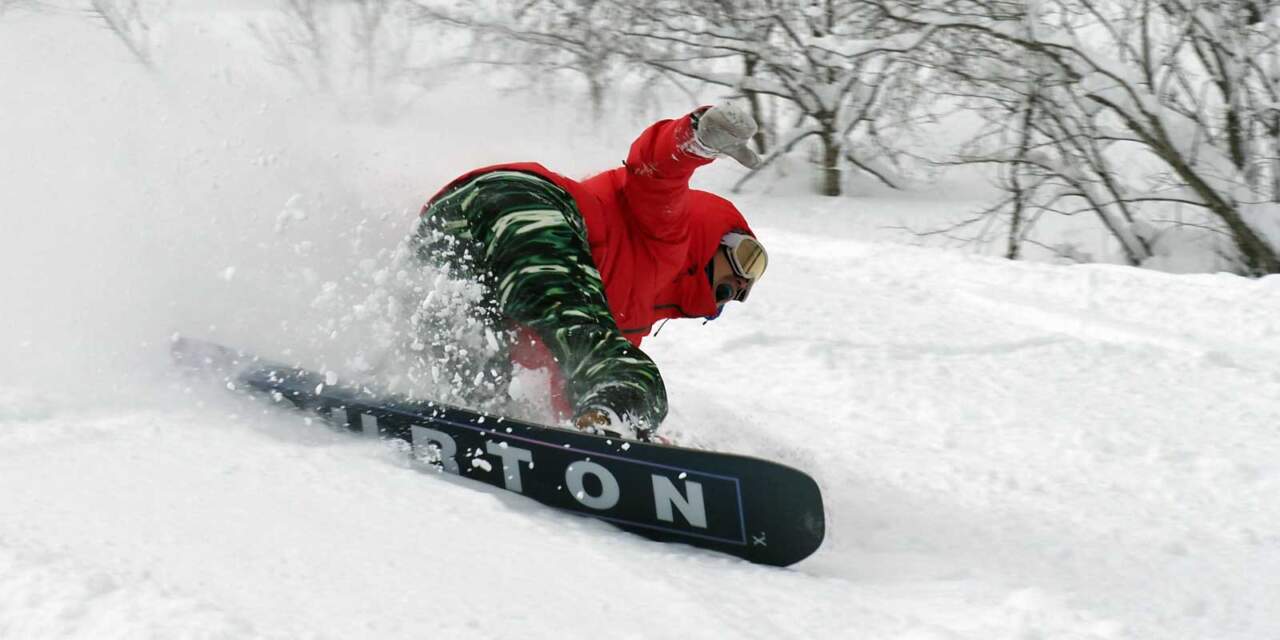 CUSTOM X｜上昇志向の最強フリースタイルボード | スノーボード