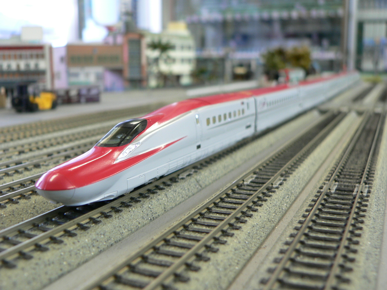 カトーのE6系スーパーこまち基本＆増結セットのパンタスパーク＆車掌