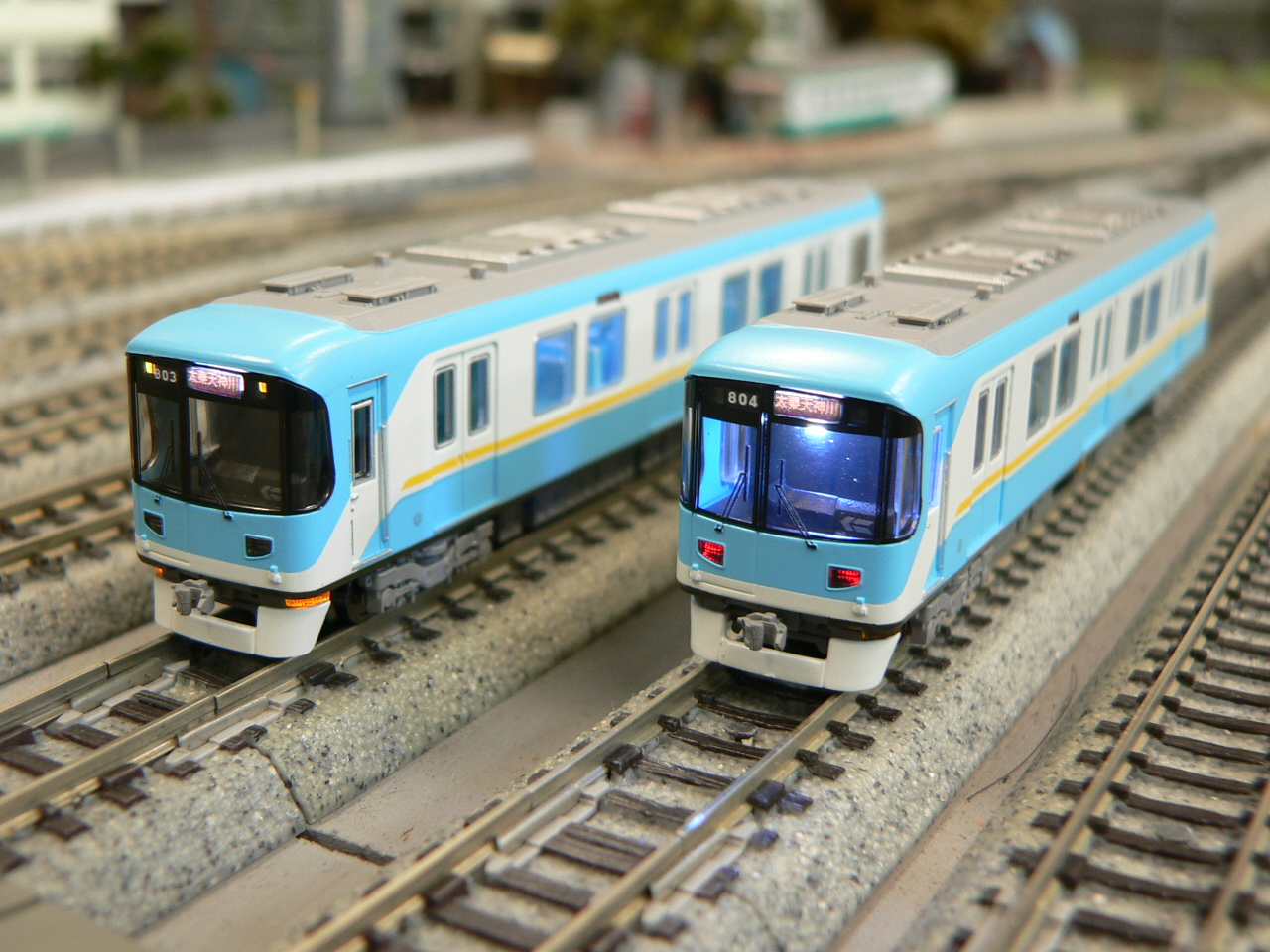 マイクロエースの京阪800系旧塗装4両セットの車掌室灯＆室内灯つき