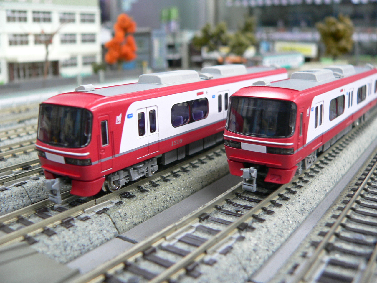 グリーンマックスの名鉄1800系にトミックスのボディマウントTN