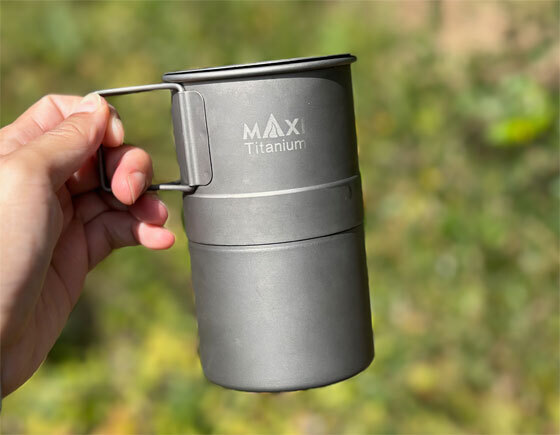 Maxi Titanium Coffe Maker（チタン製のマキネッタ）: 自転車と