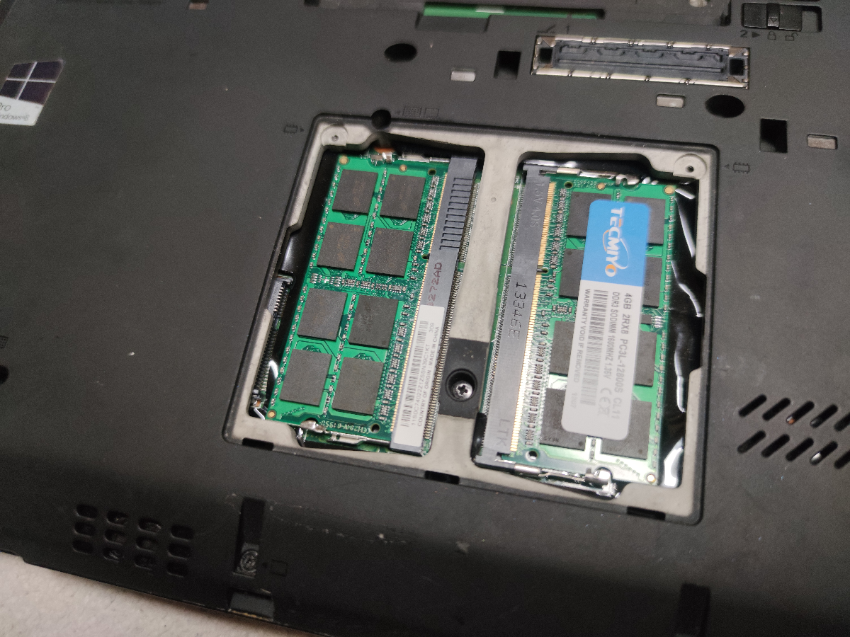 ThinkPad X230】ThinkPad X230のメモリの交換、増設をする｜自転車＆家