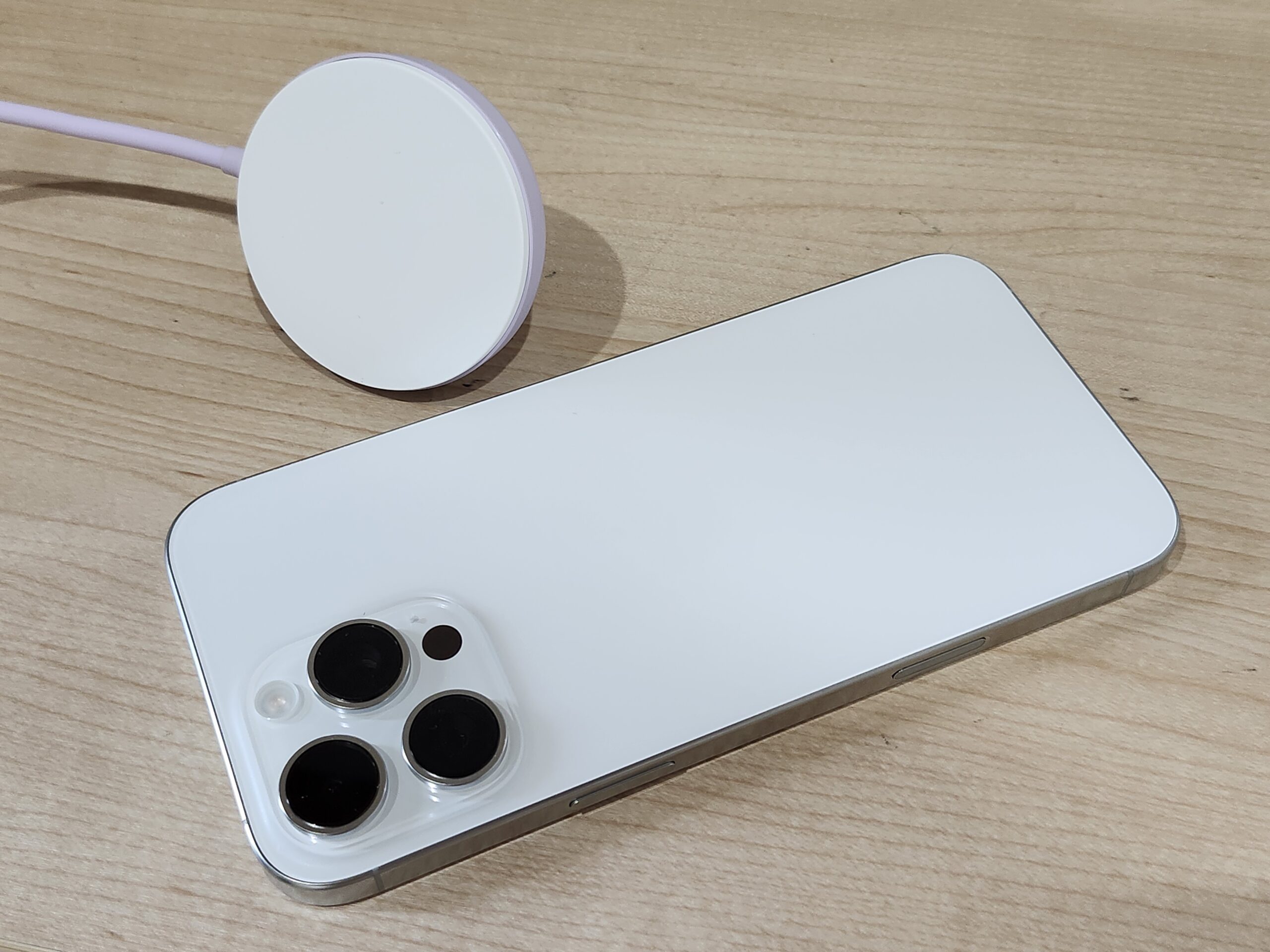 iPhone 16 Pro Maxの充電性能 | MOTTERU (モッテル)