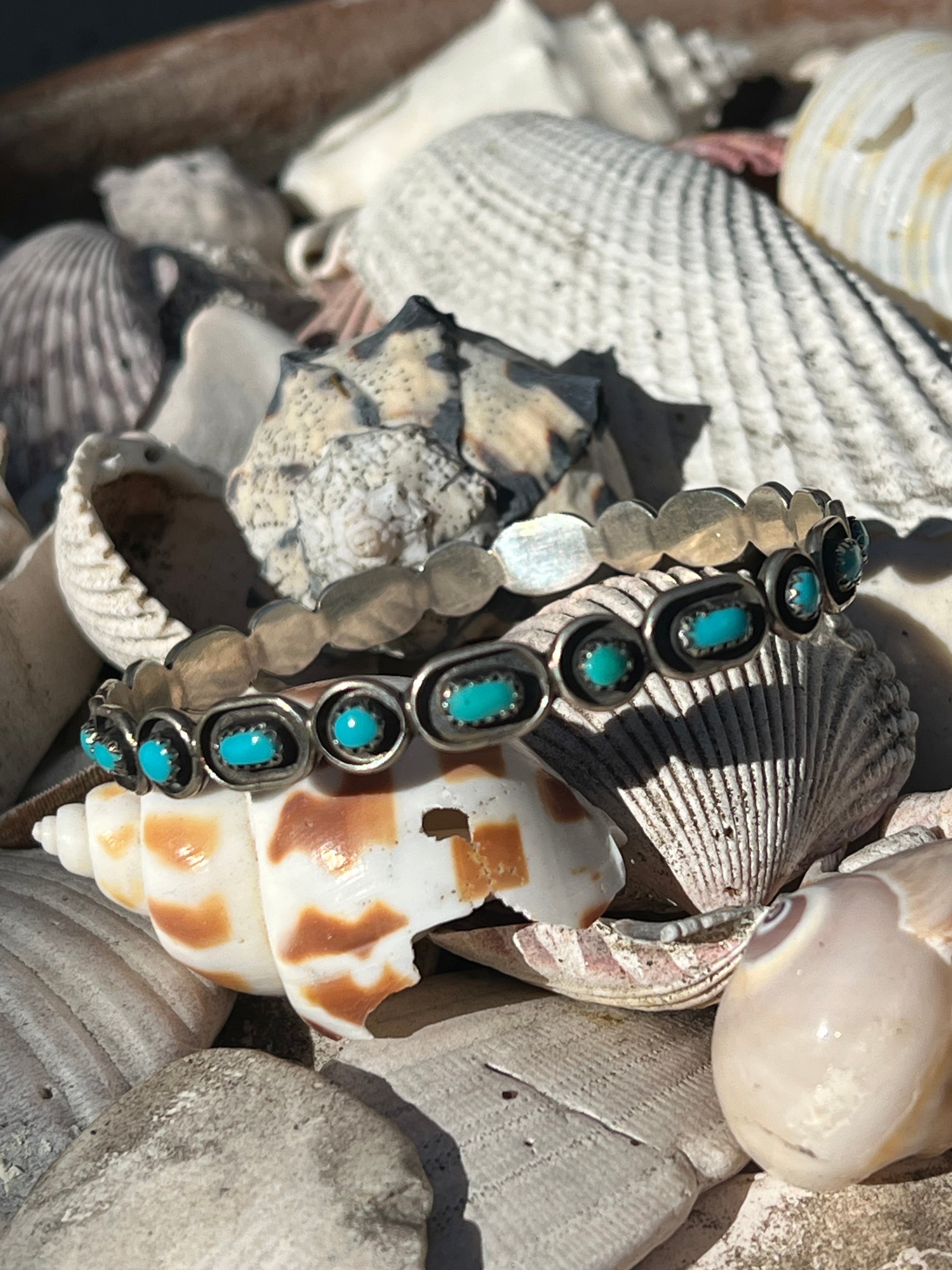 Vintage Zuni Native American Turquoise Sterling Silver Bangle