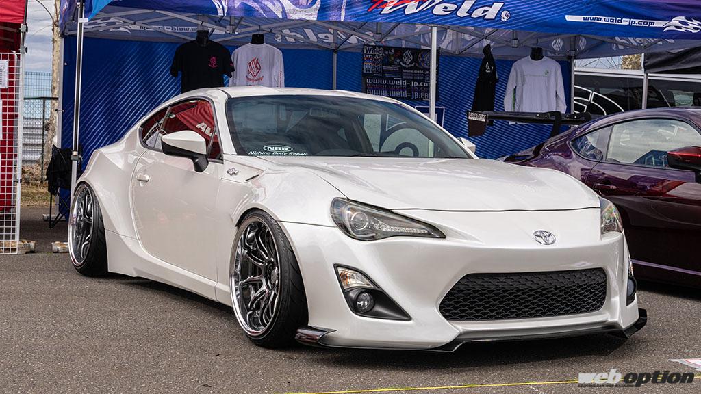 あのウエルドの名作がボディキット化！」ZN6型86の超美麗ワイド