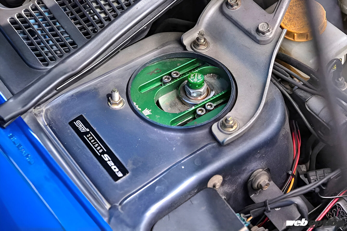 レアなSTI限定S203で極限ツライチ！」純正美を崩さないシャコタン仕様