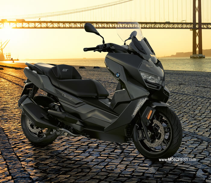BMW Motorrad Introduces New BMW C 400 X and C 400 GT Midsize Scooters
