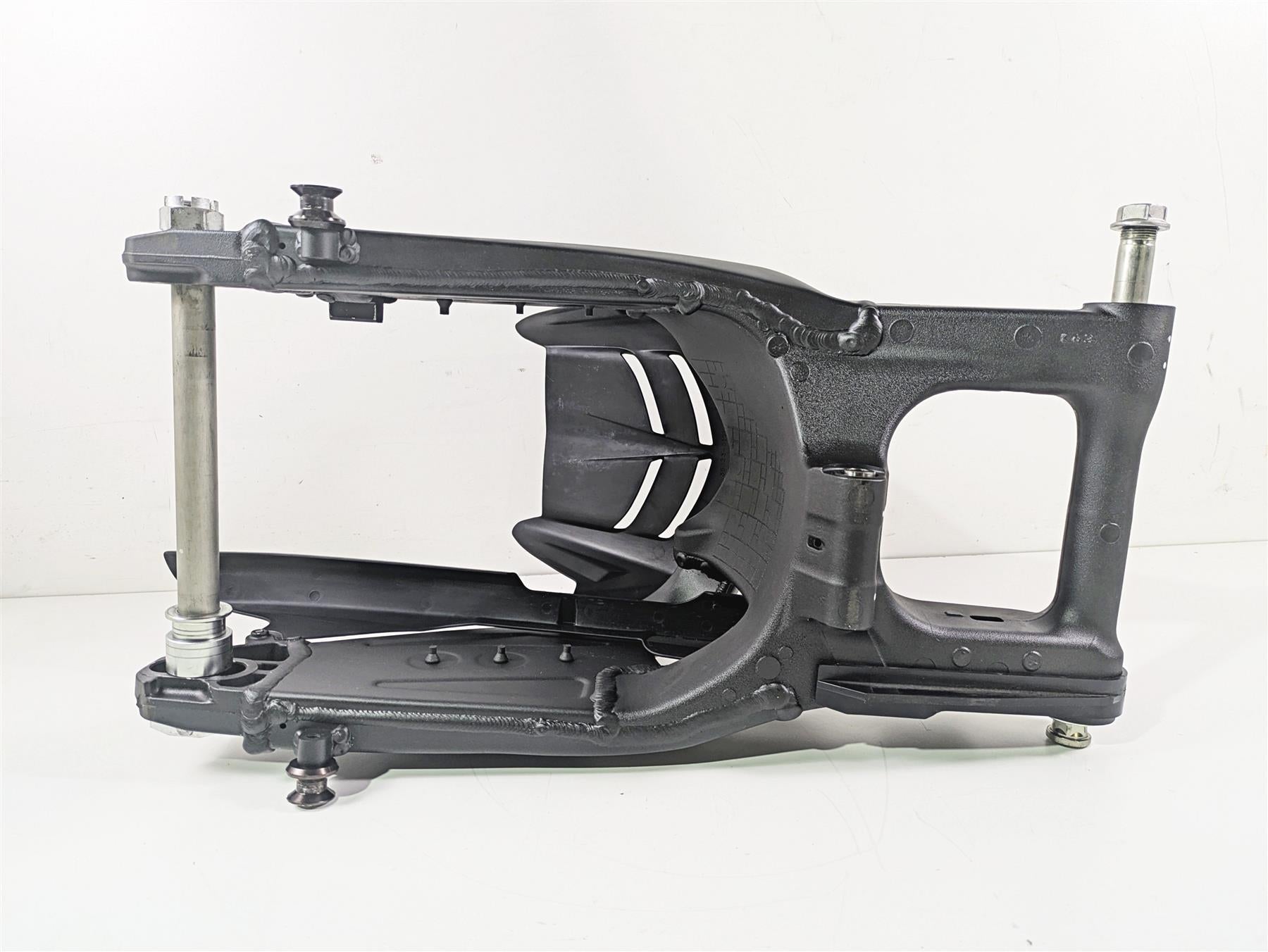 2024 Kawasaki ZX6R ZX636 Ninja Rear Swingarm Swing Arm Axle Set