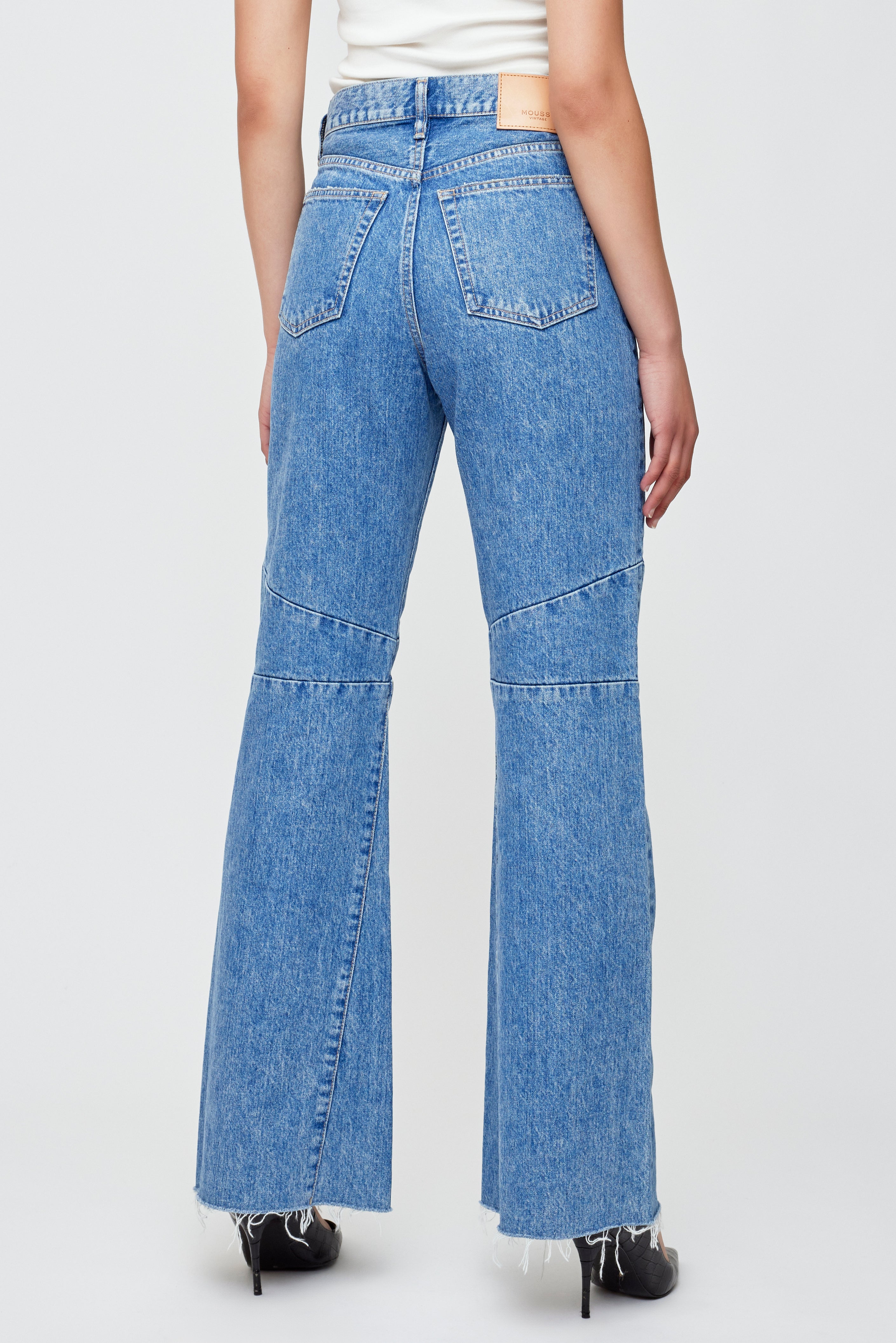 Riviera Switching Flare – MOUSSY