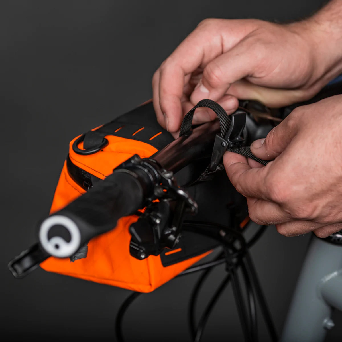 ILE PILOT BAR BAG (BLAZE/X-PAC) – BICYCLE STUDIO MOVEMENT