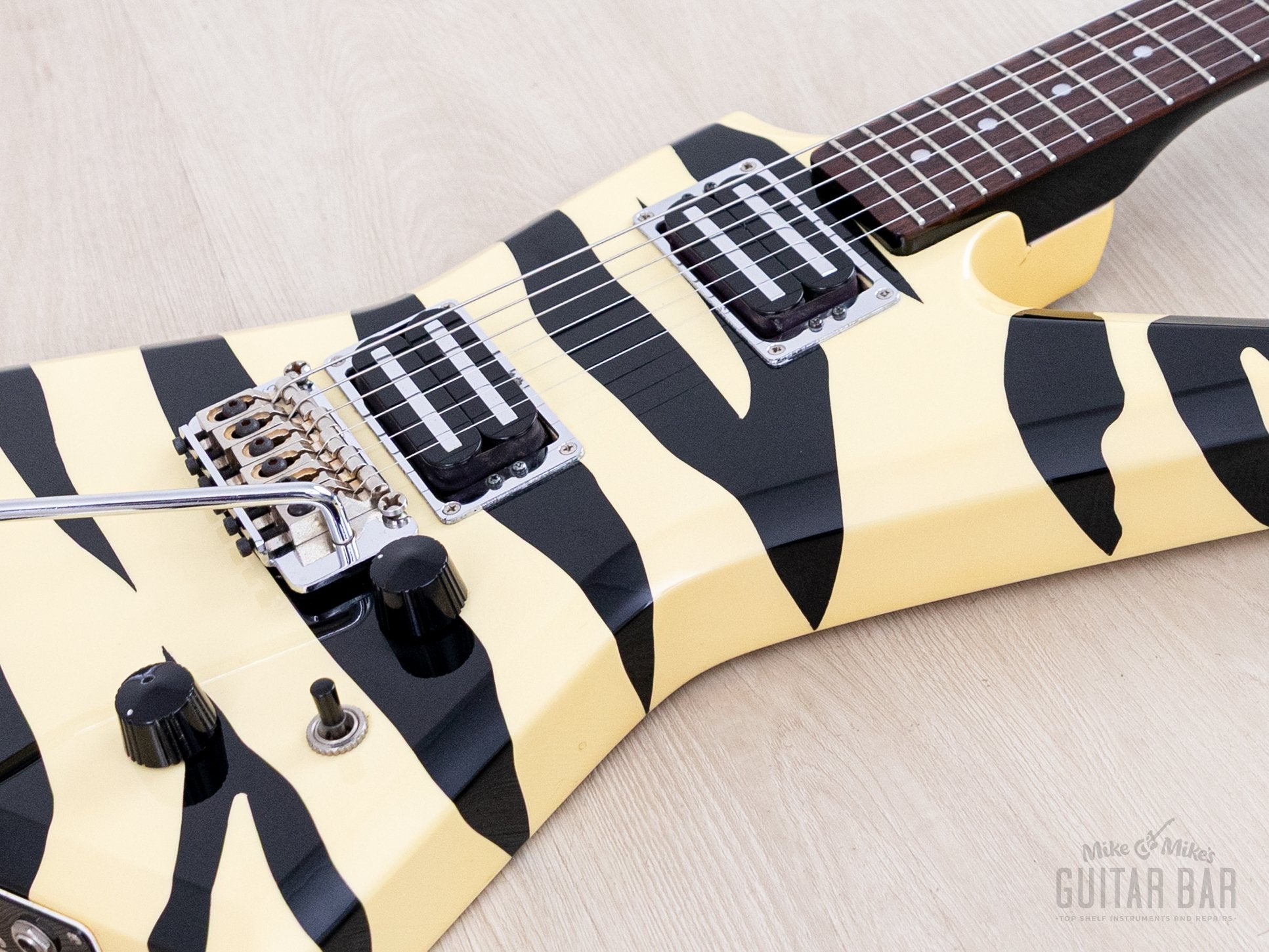 1984 Aria Pro II ZZ Deluxe Explorer White With Black Zebra, Japan Mats