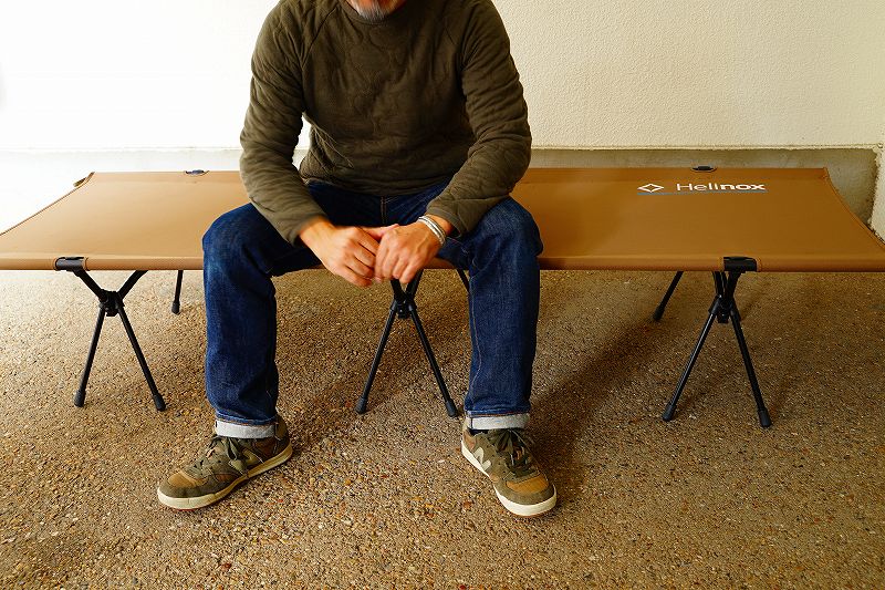 ヘリノックスのコット持ってるならコットレッグは必需品。寝る時だけ