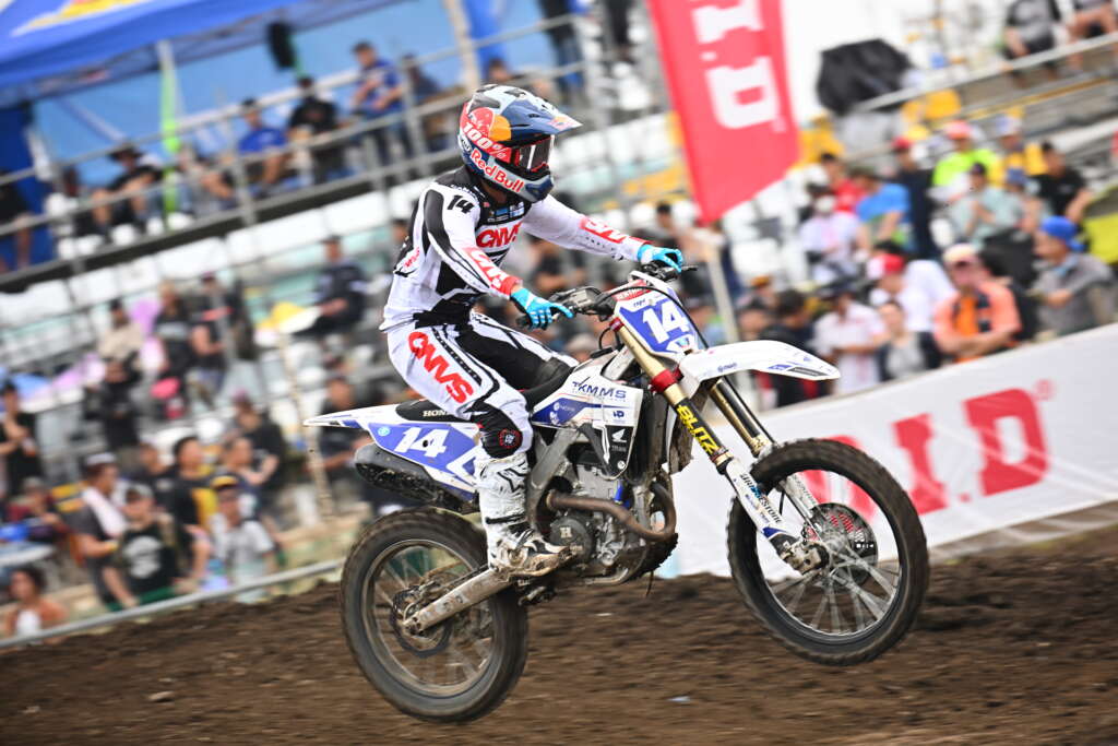 笹谷野亜「プロとして走りたい」、人生を変えたチャンピオン獲得 - JMX