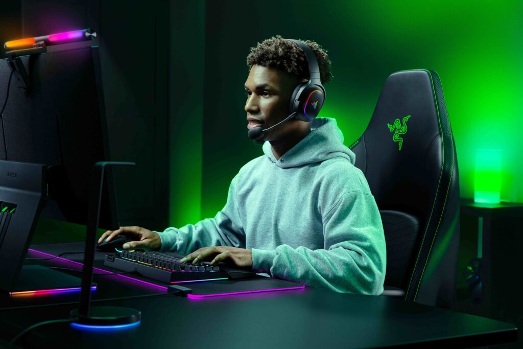 Razer Barracuda X Chroma」でゲーム体験をアップグレード 軽量