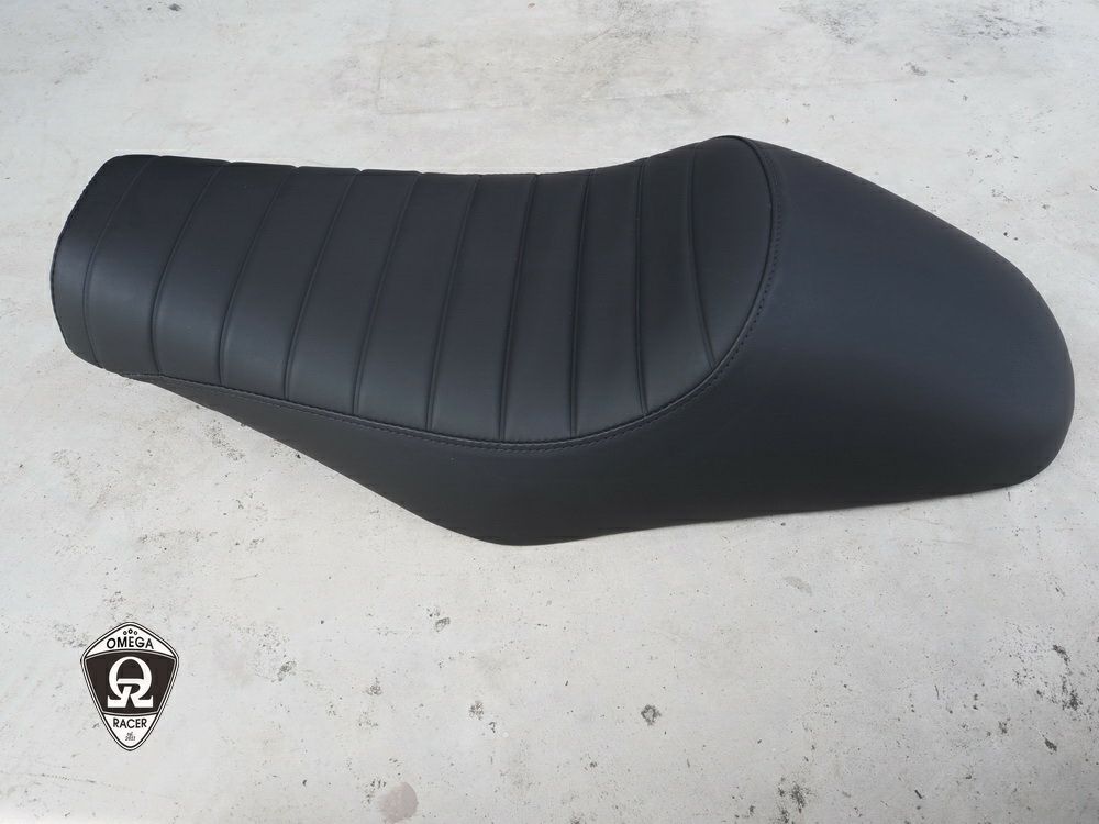 W400, W650, W800 カフェ シート オールブラック オメガレーサー