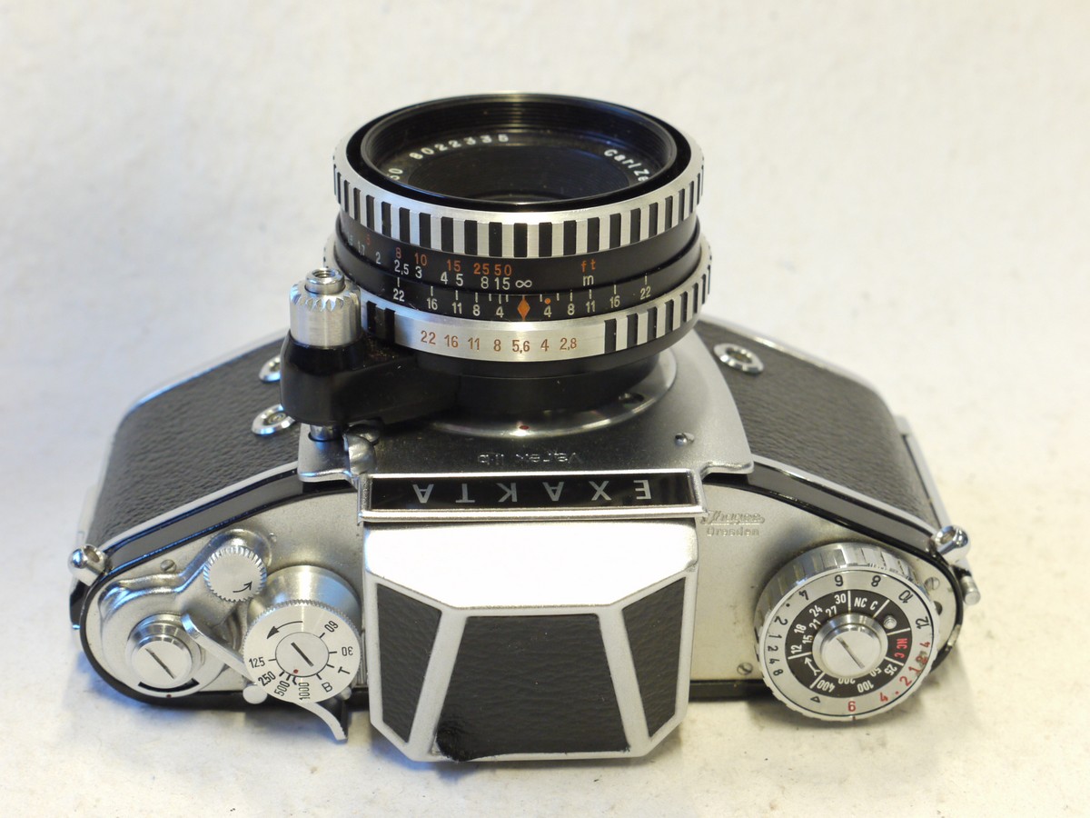Exakta Varex IIb 35mm SLR with Prism & Waist-level finder + Carl