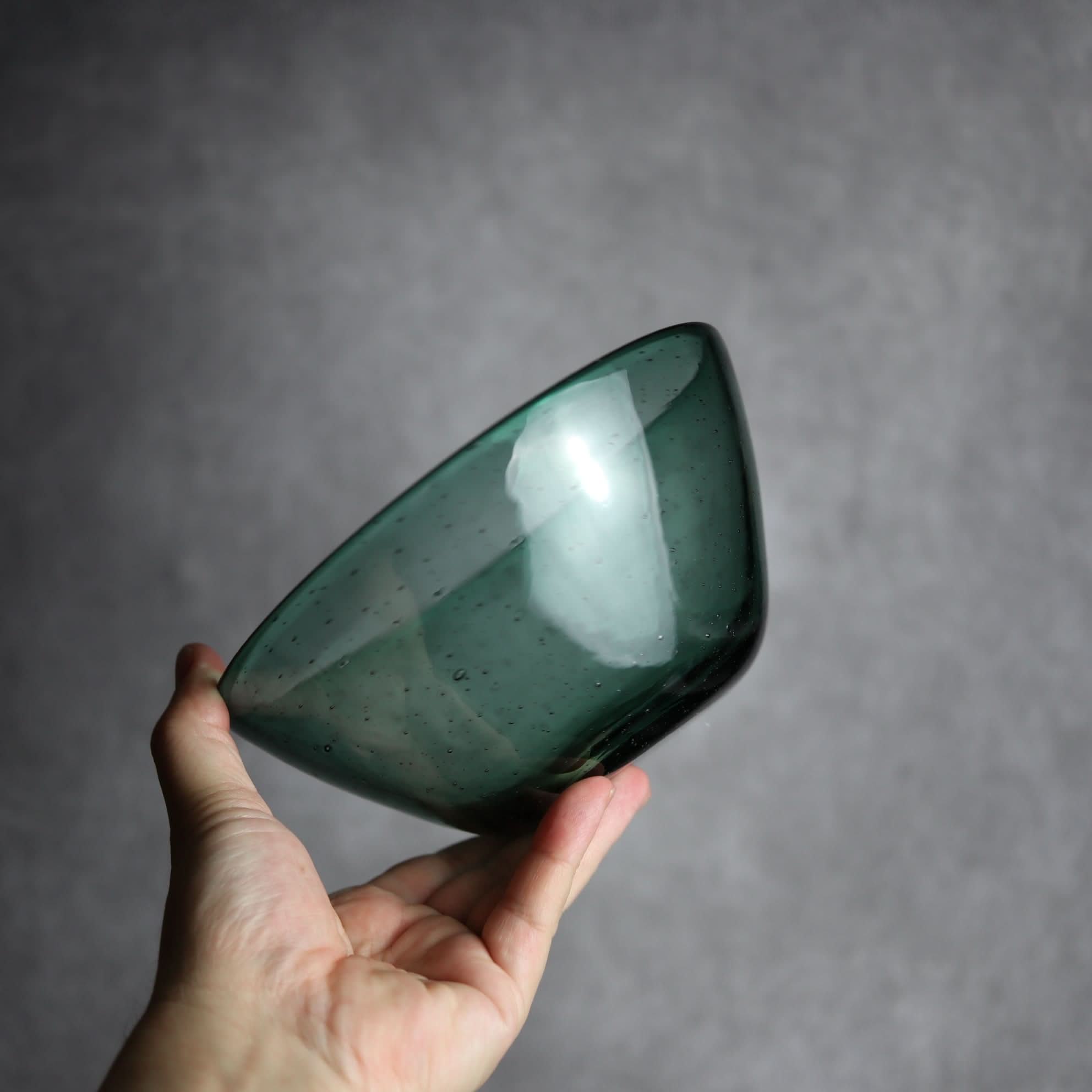 気泡ボウル 小 グリーン 琉球ガラス ガラス工房清天｜ガラス工房 清天