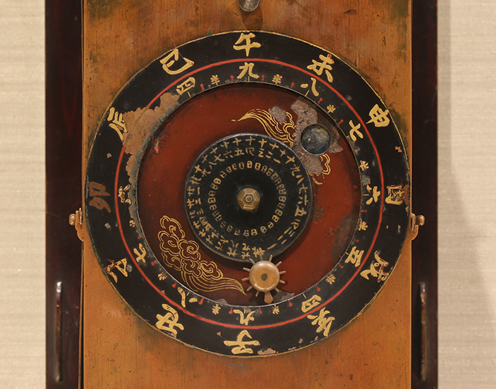 一挺天符太陽型指針月齢付掛時計 | 和時計 | THE SEIKO MUSEUM GINZA