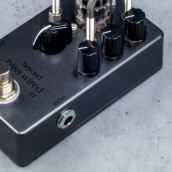 beyond tube pedals beyond bass wired 2S｜ミュージックランドKEY