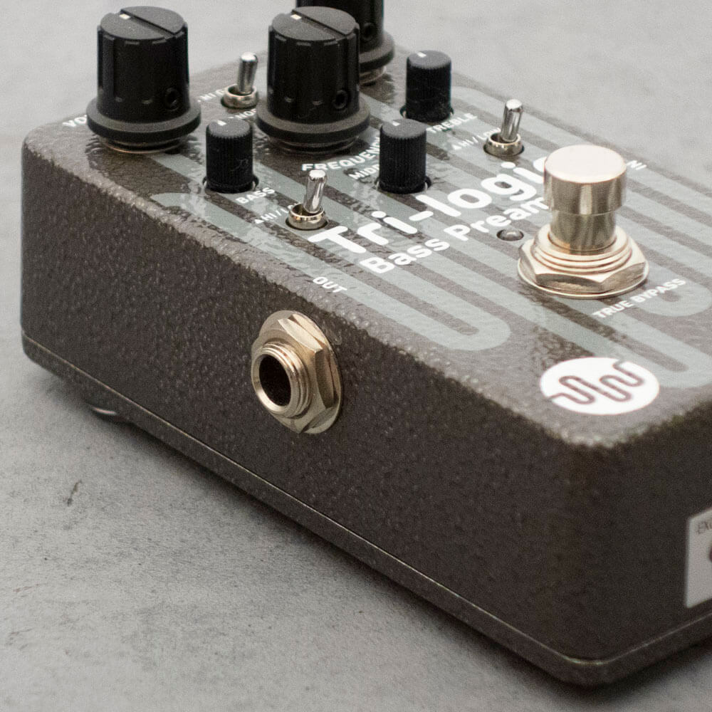 E.W.S. Tri-logic Bass Preamp 3｜ミュージックランドKEY