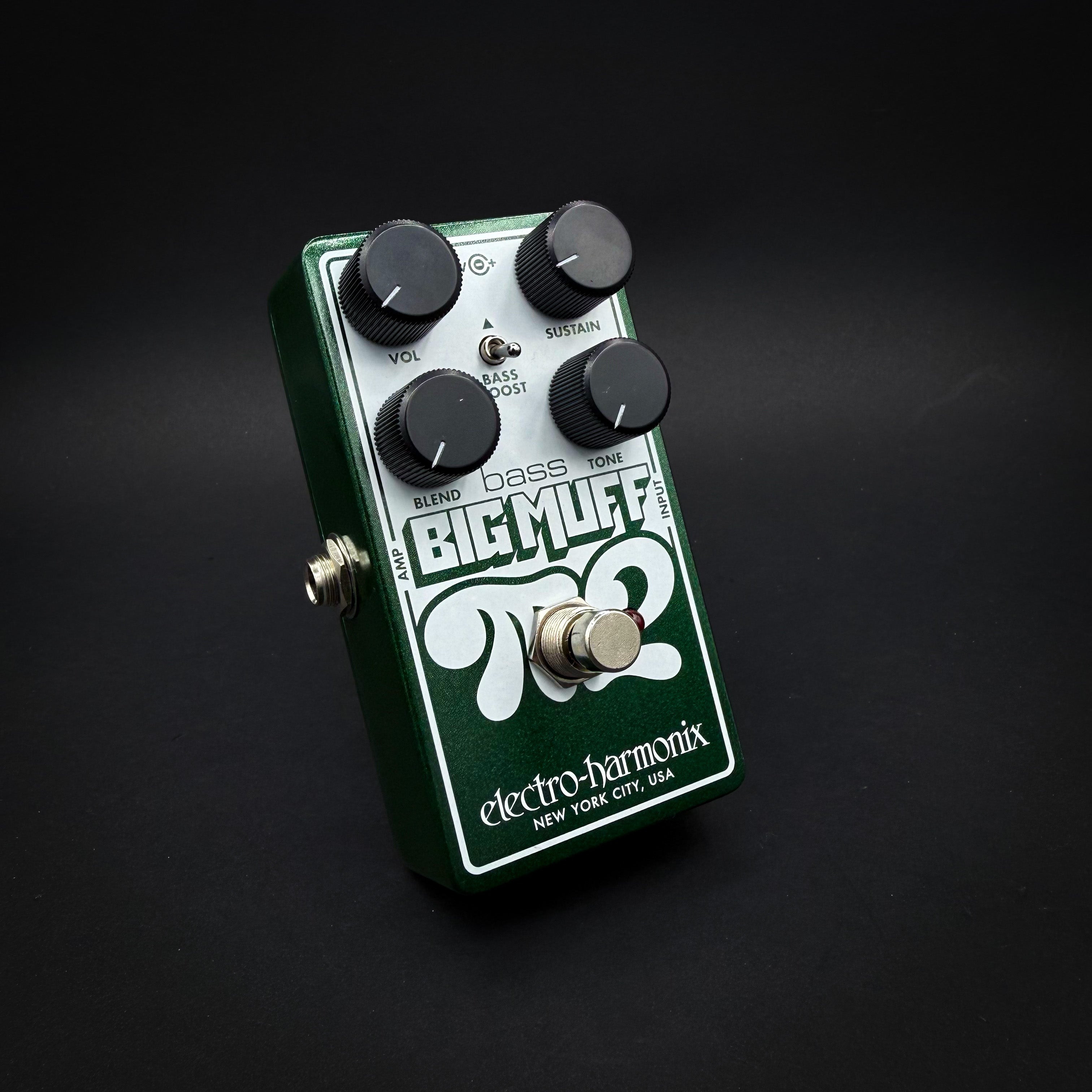 Electro-Harmonix Bass Big Muff Pi 2 Dual Op-Amp Fuzz – Music Villa MT