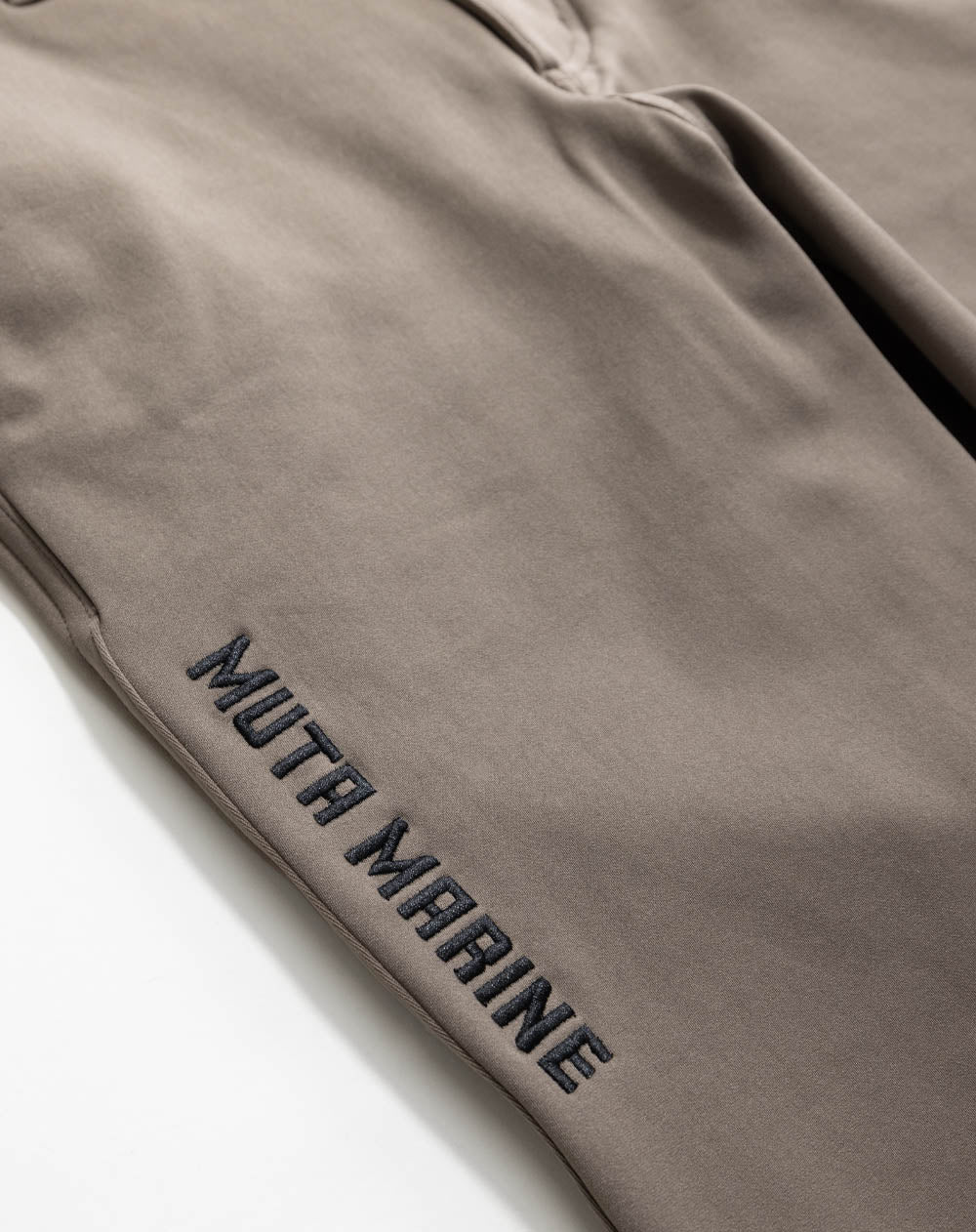 ヒートパフォーマ スラックス [全2色] – muta Online Store