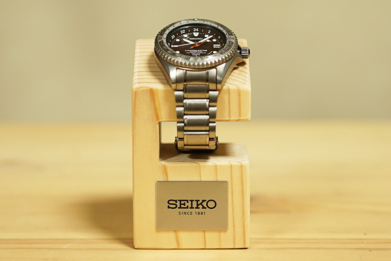 素敵な SEIKO ヒノキ ウォッチ スタンド | My Favorite Goods