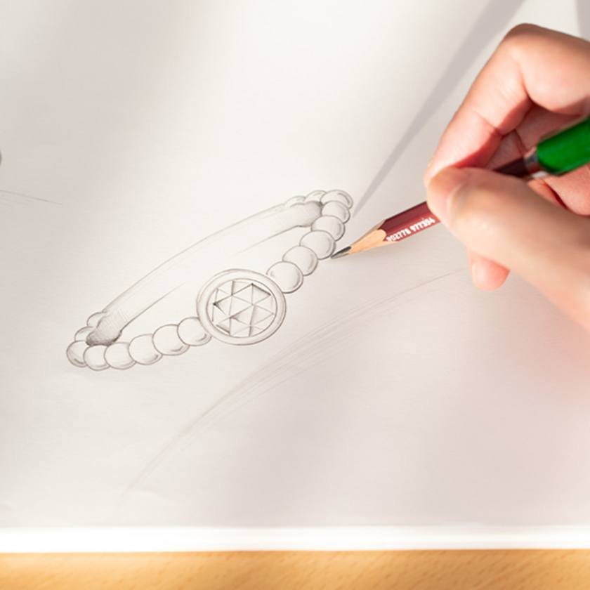 わずか20石の厳選された ローズカットダイヤモンドを使用した ホリデー