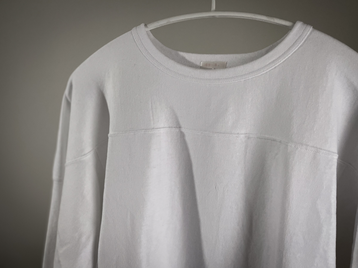 COMOLI（コモリ）フットボール Tシャツ【購入レビュー】 | めもぶろ