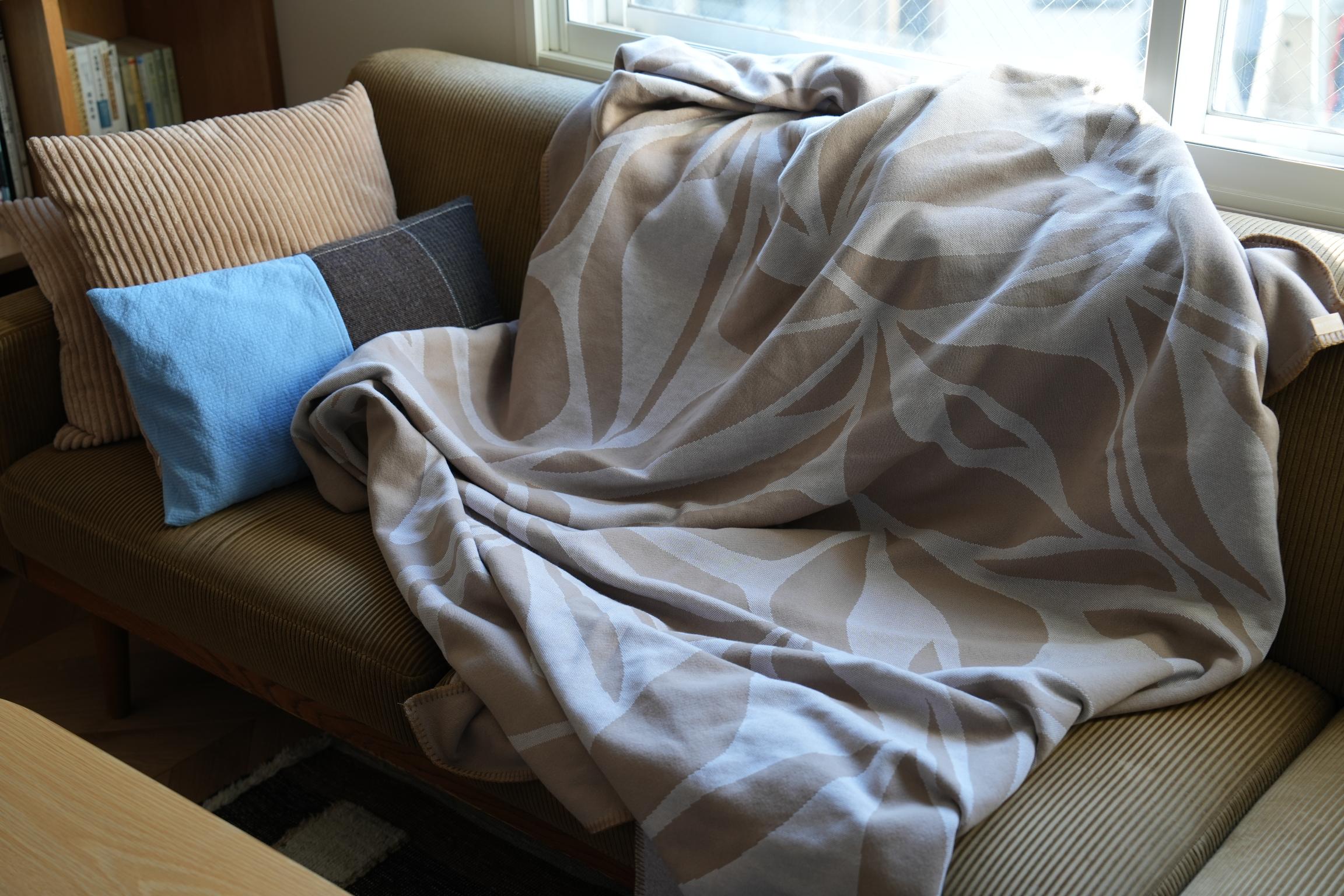 なくなり次第終了〉ALL SEASON BLANKET : Luna Shell by Little