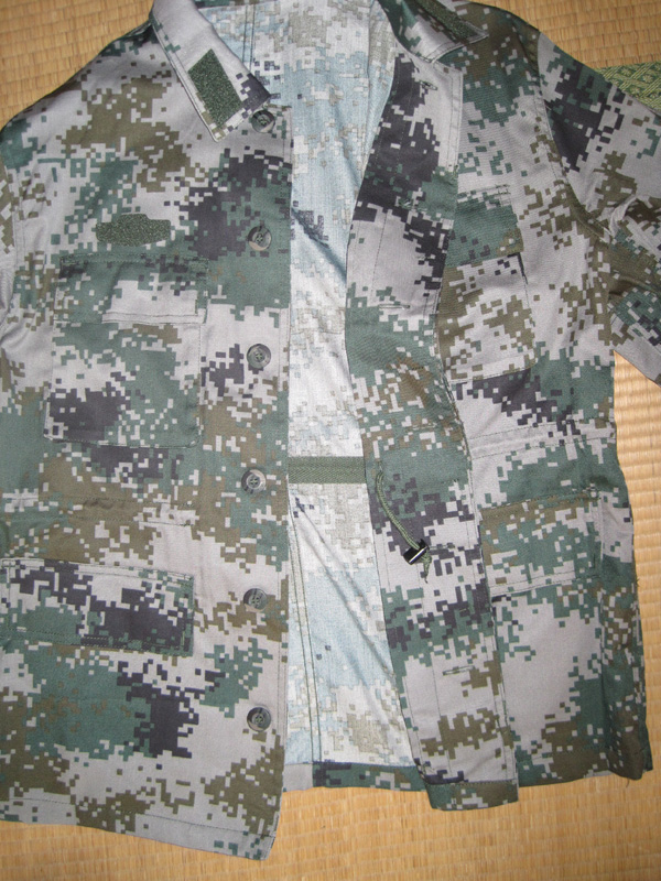 中国人民解放軍 07式作戦服・林地迷彩 (実物)│ナナシノミコト