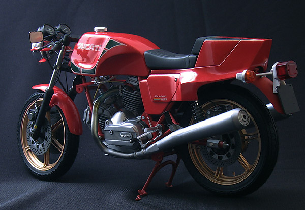 1/12 DUCATI 900 MHR | 図解！なんでも制作日記 [プラモデルの作り方