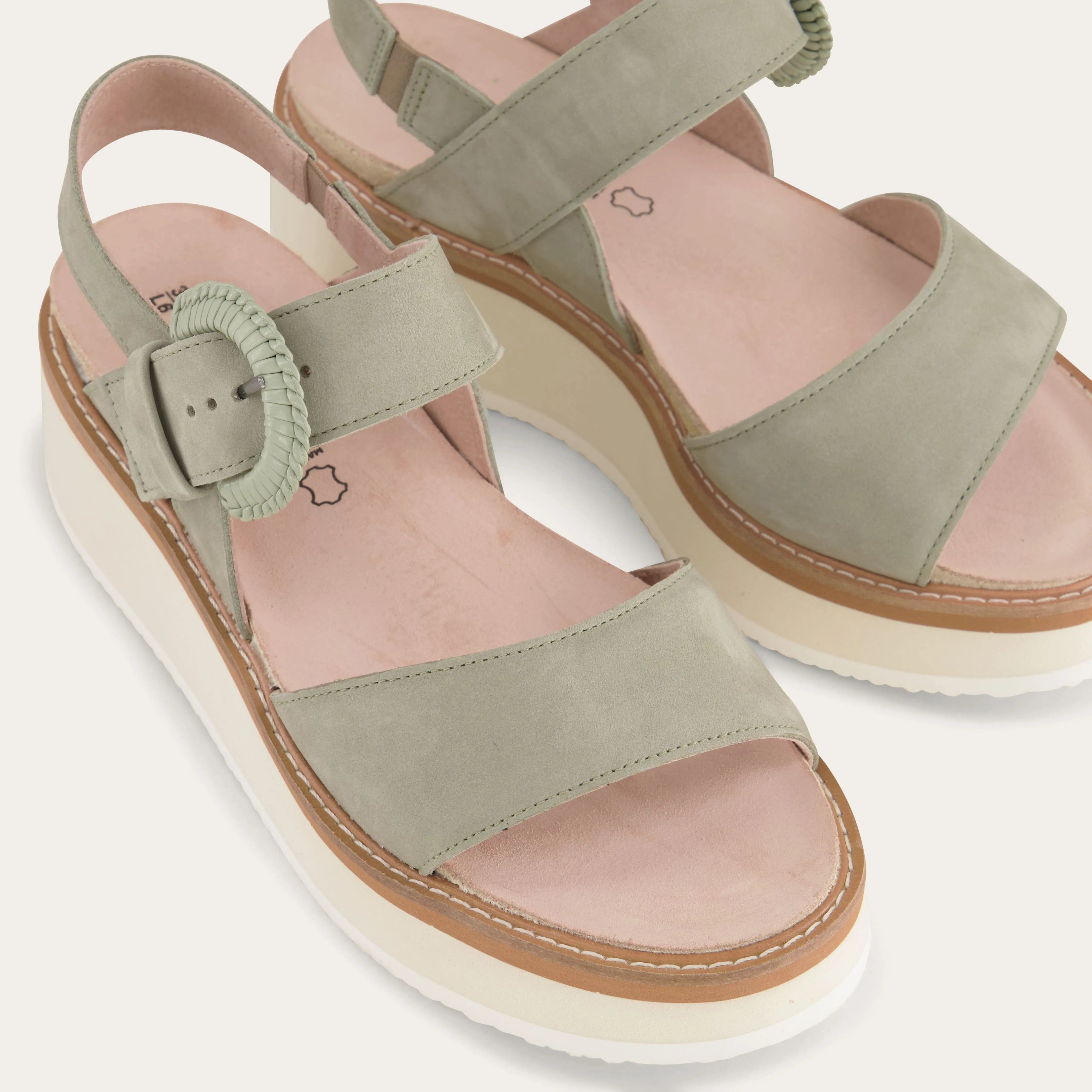 Crepe | Naot Footwear US